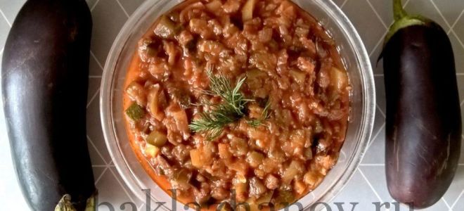 Соте из баклажанов и кабачков на сковороде