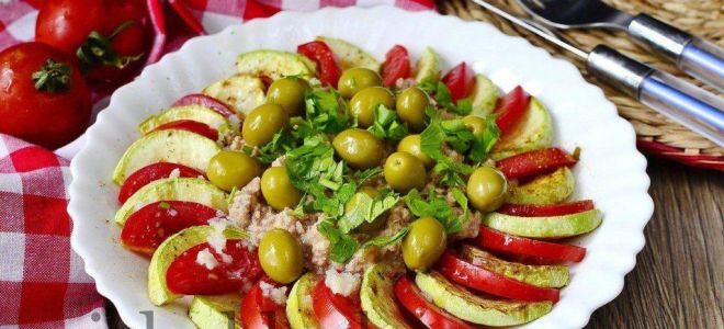 Салат из кабачков с тунцом  и помидорами
